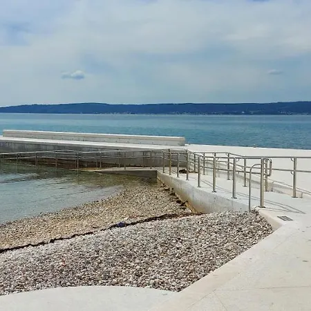 Kuss * Kastela